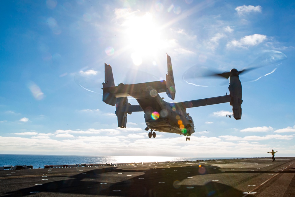 15th MEU forward command element departs USS Makin Island for training