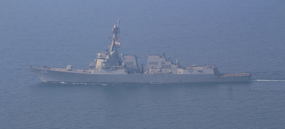 Kuwait and U.S. Naval Forces Conduct Exercise in North Arabian Gulf