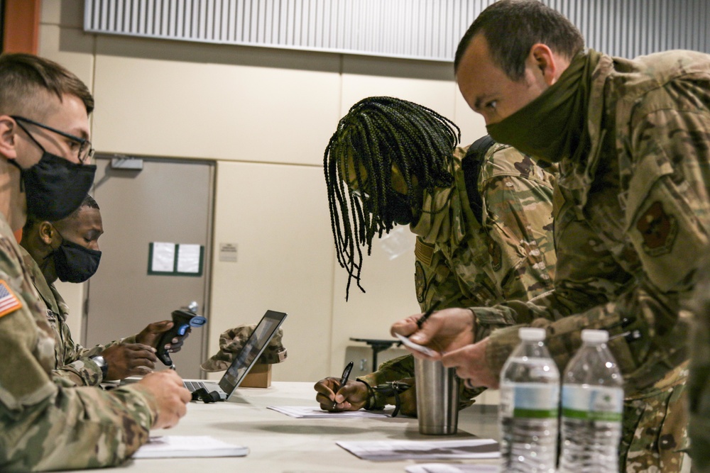 DVIDS - Images - Service members conduct JRSOI in Texas to support El ...