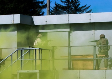 OR Infantrymen conduct react to contact, hostage rescue training