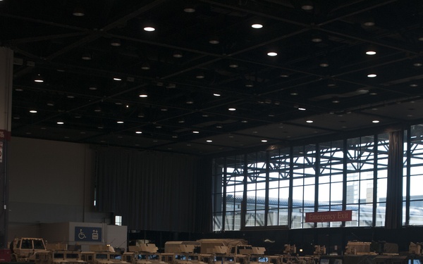 IL Guard Stands Ready In The Heart of Chicago