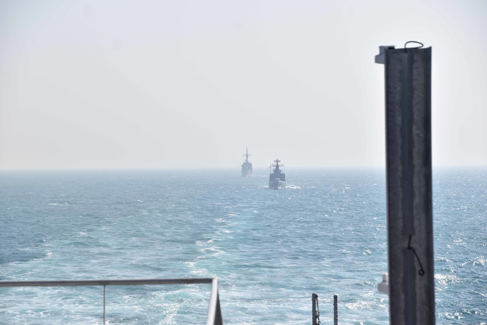 U.S., Bangladesh navies exercise in the Bay of Bengal during CARAT Bangladesh 2020