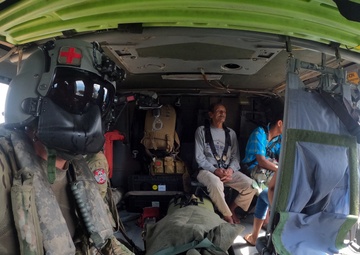 JTF-Bravo continúa rescatando a víctimas del huracán Eta