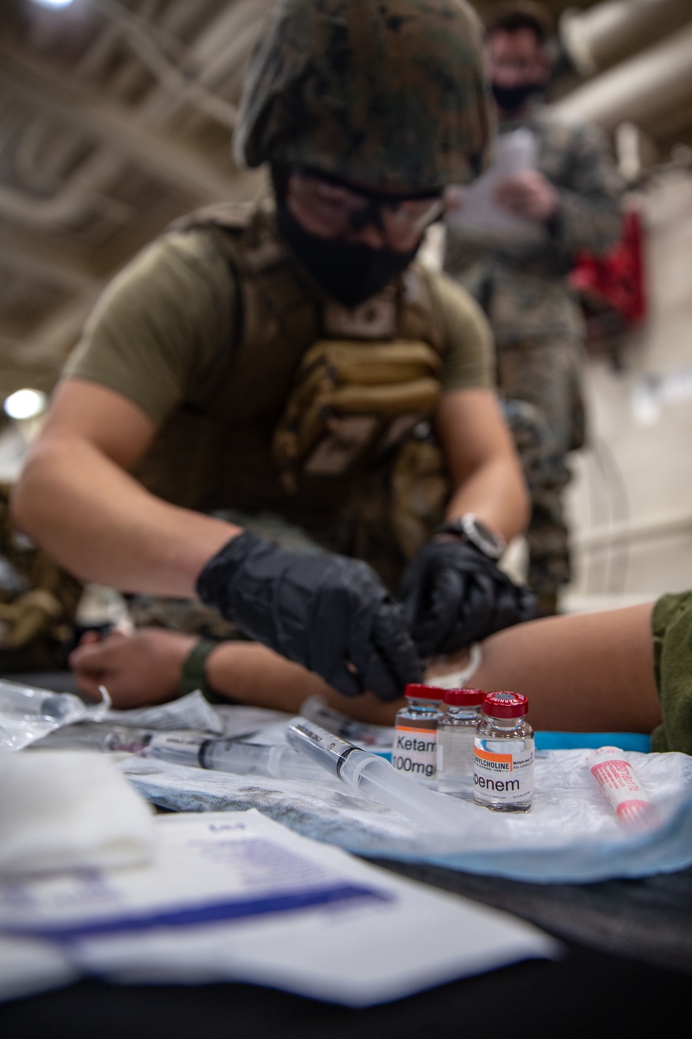 15th MEU Marines, Sailors conduct Valkyrie emergency fresh whole blood transfusion training aboard USS Somerset