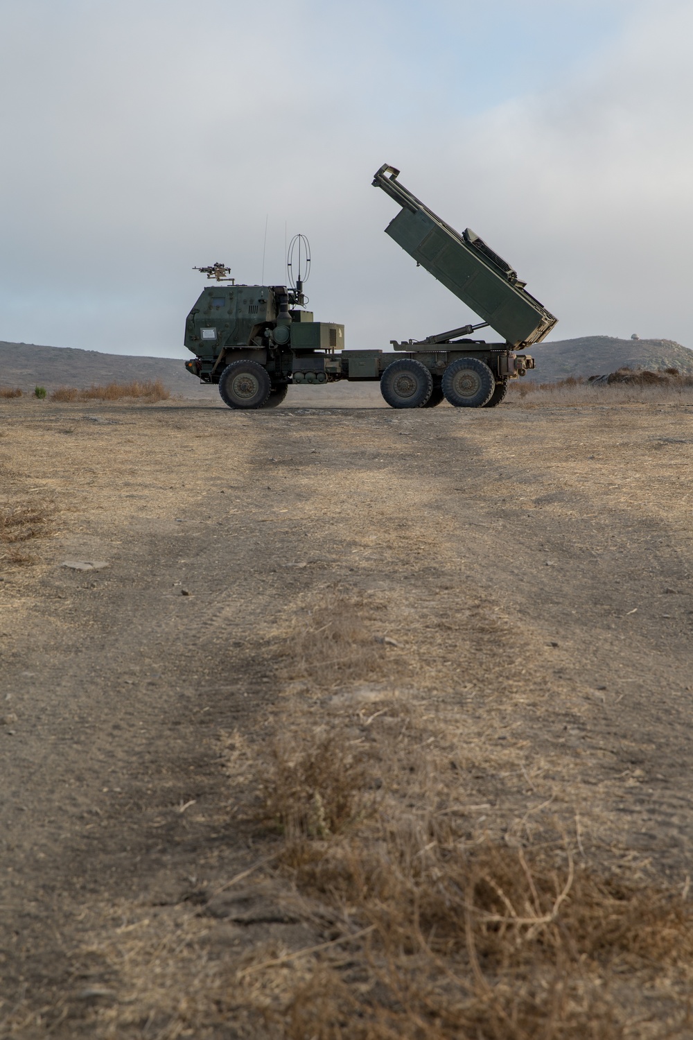 15th MEU Marines establish firing points with HIMARS 15th MEU Marines establish firing points with HIMARS