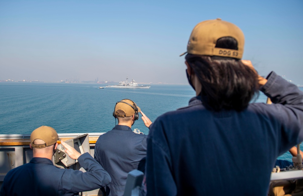 John Paul Jones renders passing honors to Philippine Sea