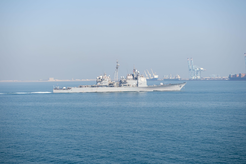 USS John Paul Jones passes USS Philippine Sea