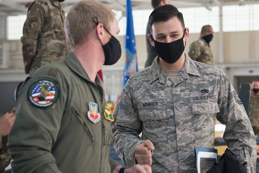 1st Fighter Wing and 192nd Wing Airmen recognized as dedicated crew chiefs in ceremony