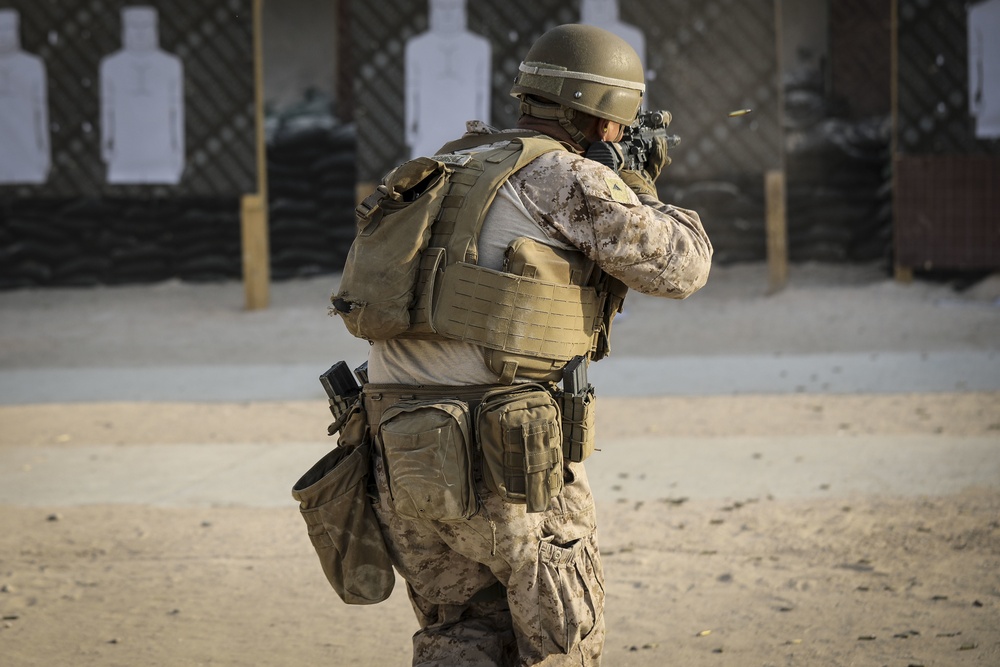 SPMAGTF-CR-CC : Combat Marksmanship Training