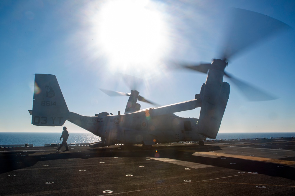 15th MEU Marines, Sailors take off for NEO training