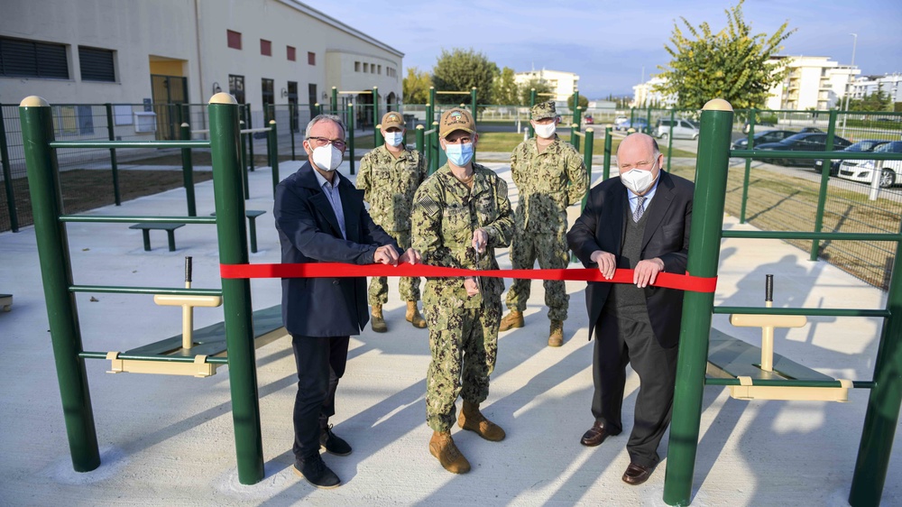 NSA Naples Opens Outdoor Fit Park
