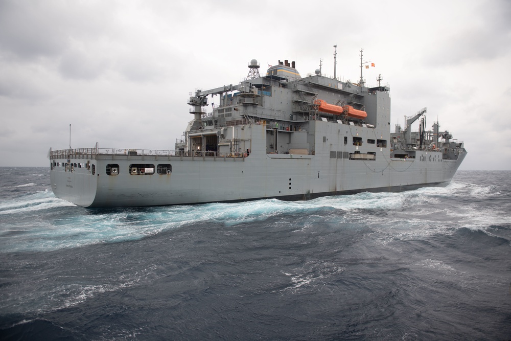 USS BARRY CONDUCTS REPLENISHMENT AT SEA