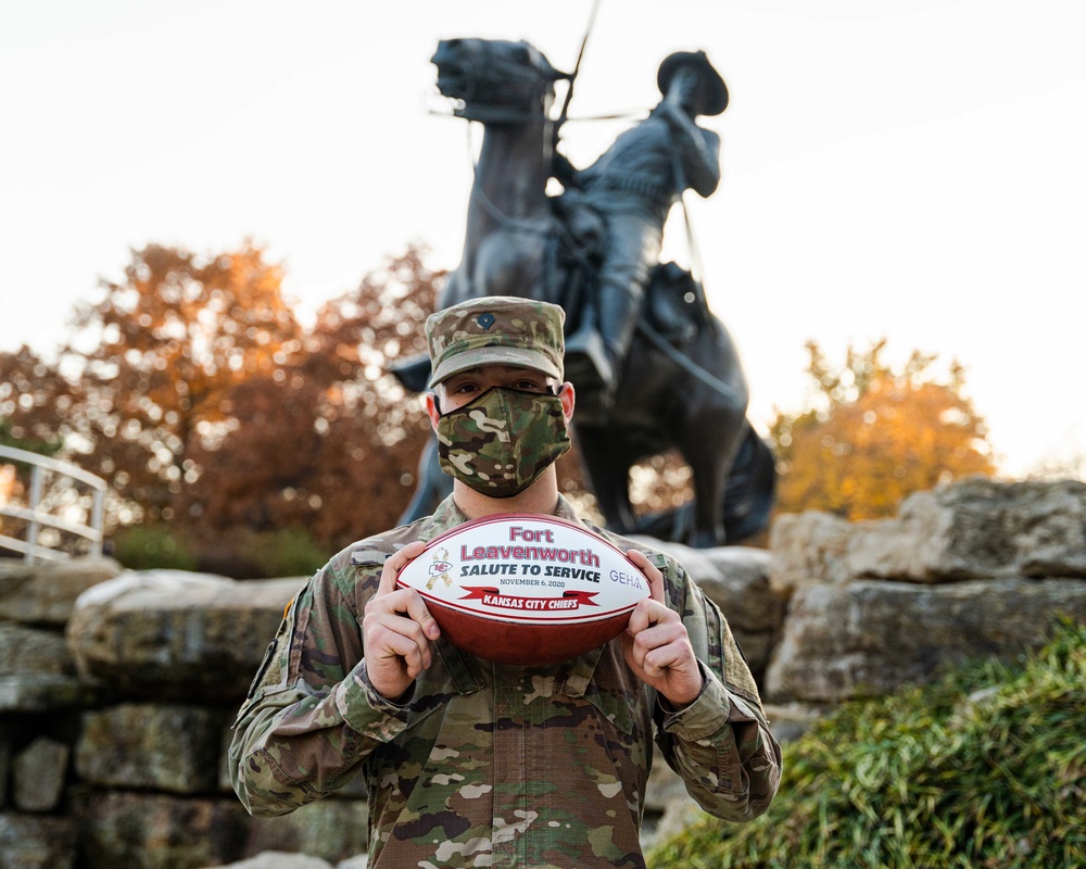 Kansas City Chiefs award football to Soldier of the Year