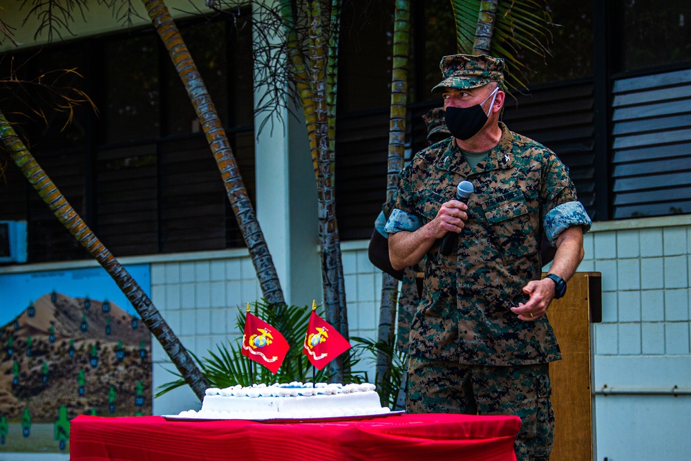 3rd Marine Regiment: Cutting the cake
