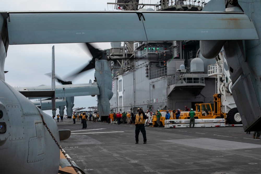 DVIDS - Images - BLT 1/4 Marines conduct aerial raid training operation ...