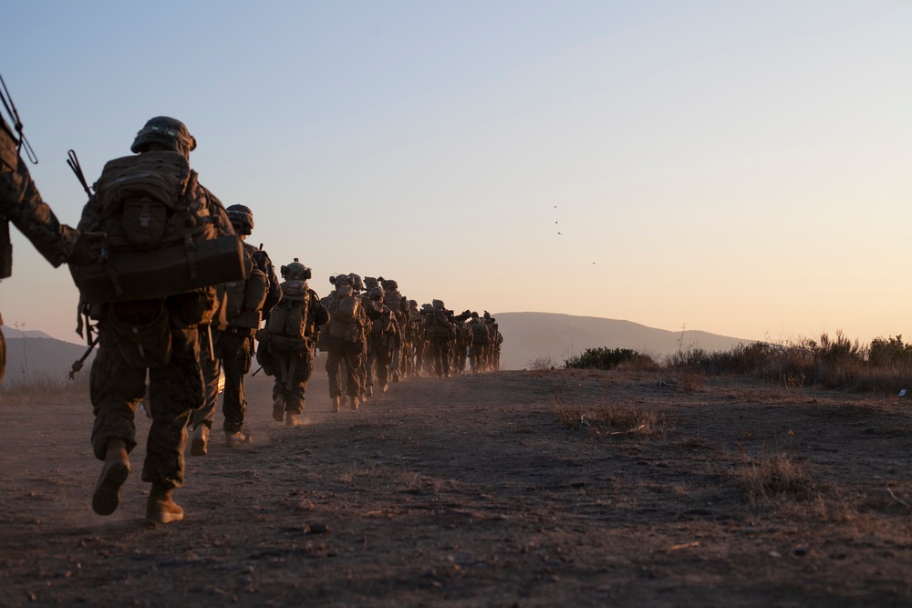 DVIDS - Images - BLT 1/4 Marines conduct aerial raid training operation ...