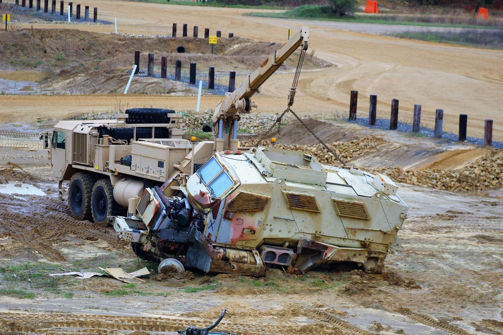 Fort McCoy RTS-Maintenance holds first vehicle recovery operations course for fiscal year 2021