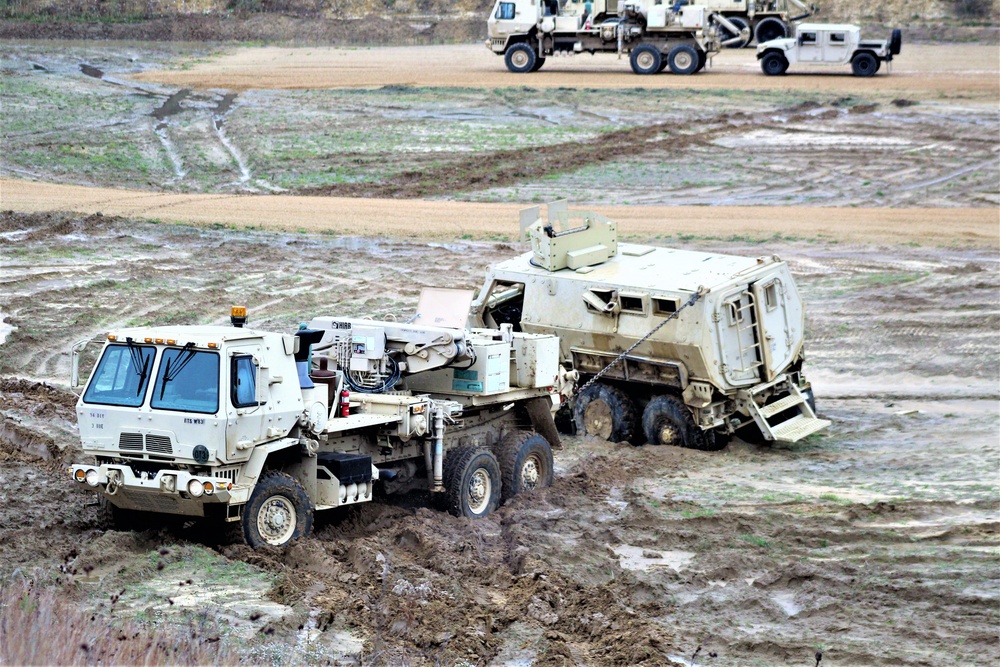 Fort McCoy RTS-Maintenance holds first vehicle recovery operations course for fiscal year 2021