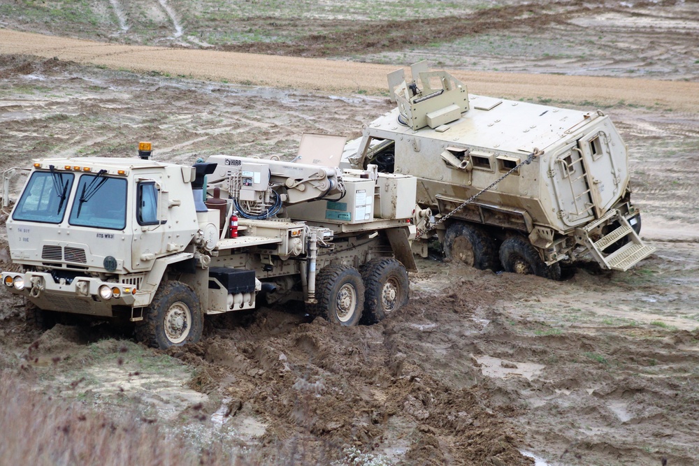 Fort McCoy RTS-Maintenance holds first vehicle recovery operations course for fiscal year 2021