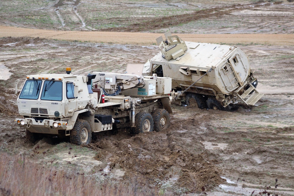 Fort McCoy RTS-Maintenance holds first vehicle recovery operations course for fiscal year 2021