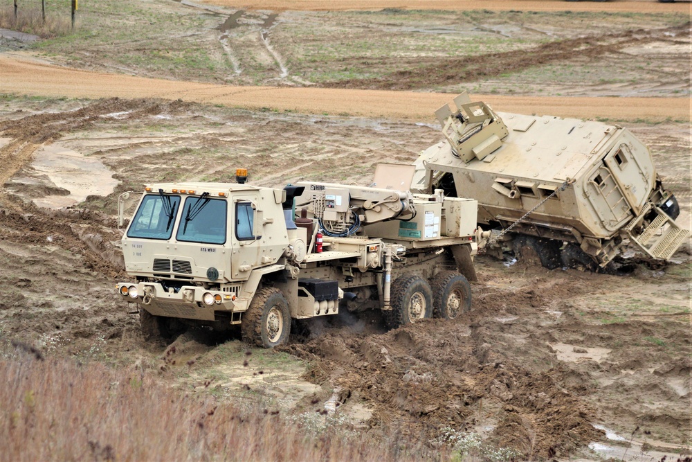 Fort McCoy RTS-Maintenance holds first vehicle recovery operations course for fiscal year 2021