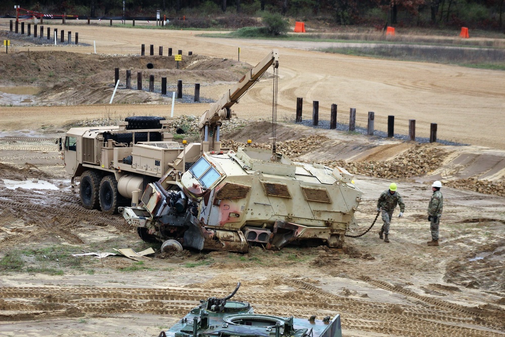 Fort McCoy RTS-Maintenance holds first vehicle recovery operations course for fiscal year 2021