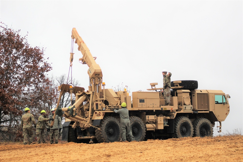 Fort McCoy RTS-Maintenance holds first vehicle recovery operations course for fiscal year 2021