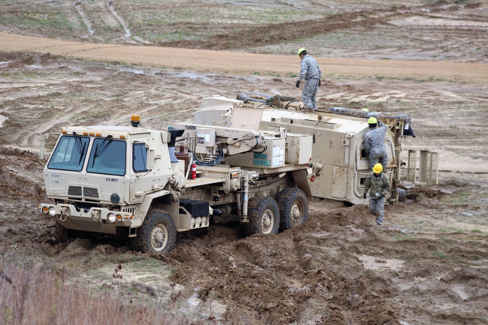 Fort McCoy RTS-Maintenance holds first vehicle recovery operations course for fiscal year 2021