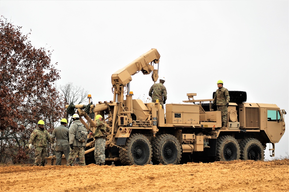 Fort McCoy RTS-Maintenance holds first vehicle recovery operations course for fiscal year 2021