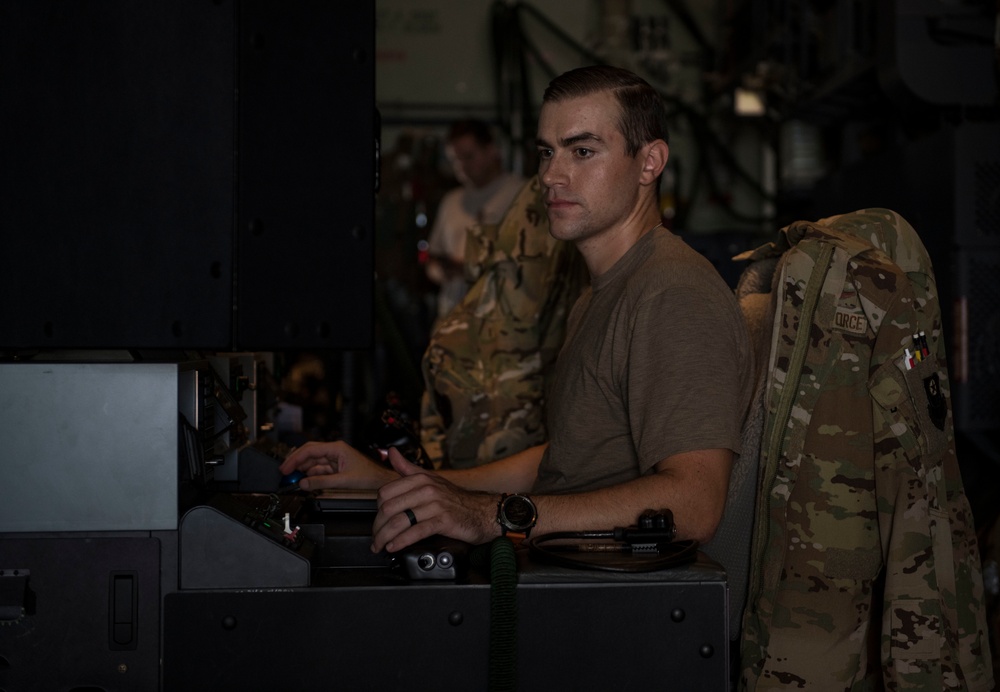 Gunship crew maintains mission readiness