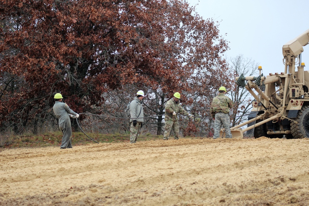 Fort McCoy RTS-Maintenance holds first vehicle recovery operations course for fiscal year 2021