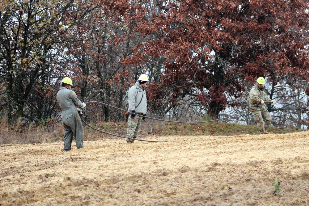 Fort McCoy RTS-Maintenance holds first vehicle recovery operations course for fiscal year 2021