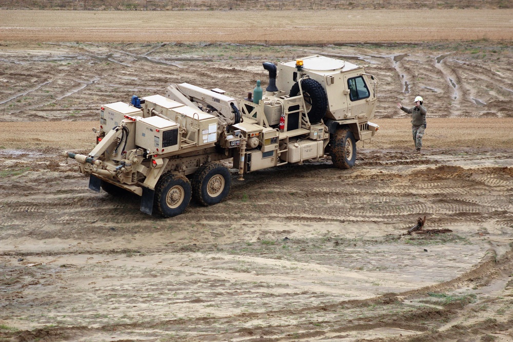 Fort McCoy RTS-Maintenance holds first vehicle recovery operations course for fiscal year 2021