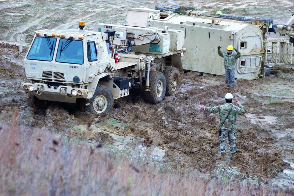 Fort McCoy RTS-Maintenance holds first vehicle recovery operations course for fiscal year 2021