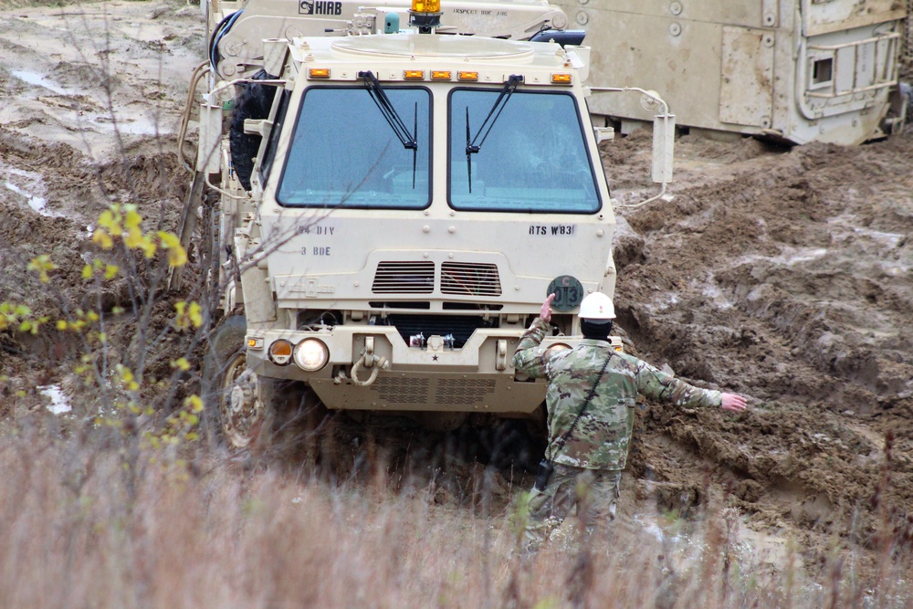 Fort McCoy RTS-Maintenance holds first vehicle recovery operations course for fiscal year 2021