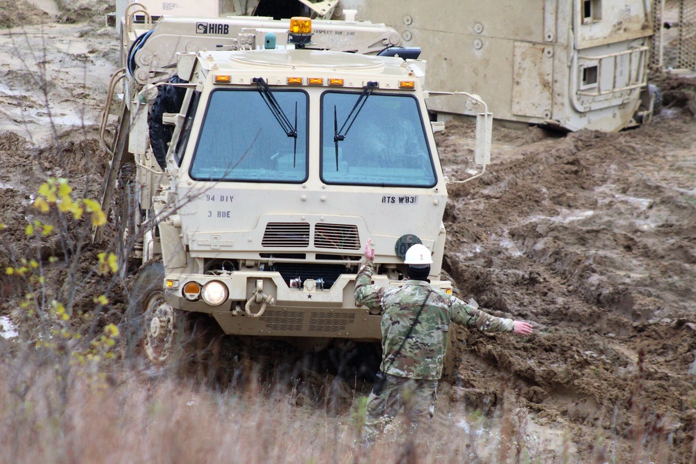 Fort McCoy RTS-Maintenance holds first vehicle recovery operations course for fiscal year 2021