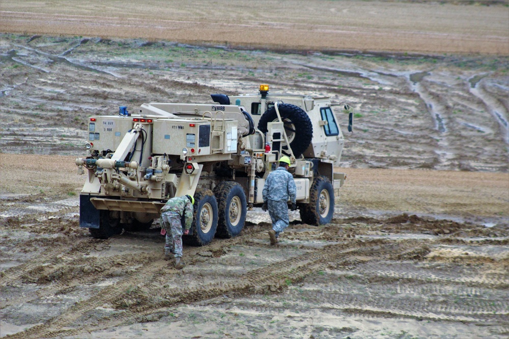 Fort McCoy RTS-Maintenance holds first vehicle recovery operations course for fiscal year 2021