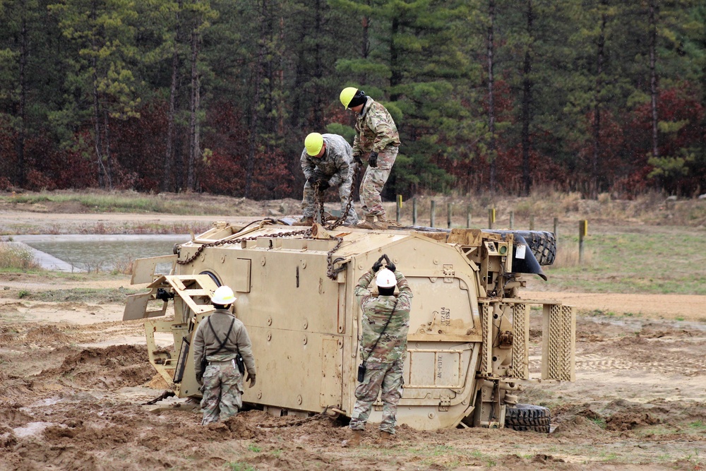 Fort McCoy RTS-Maintenance holds first vehicle recovery operations course for fiscal year 2021