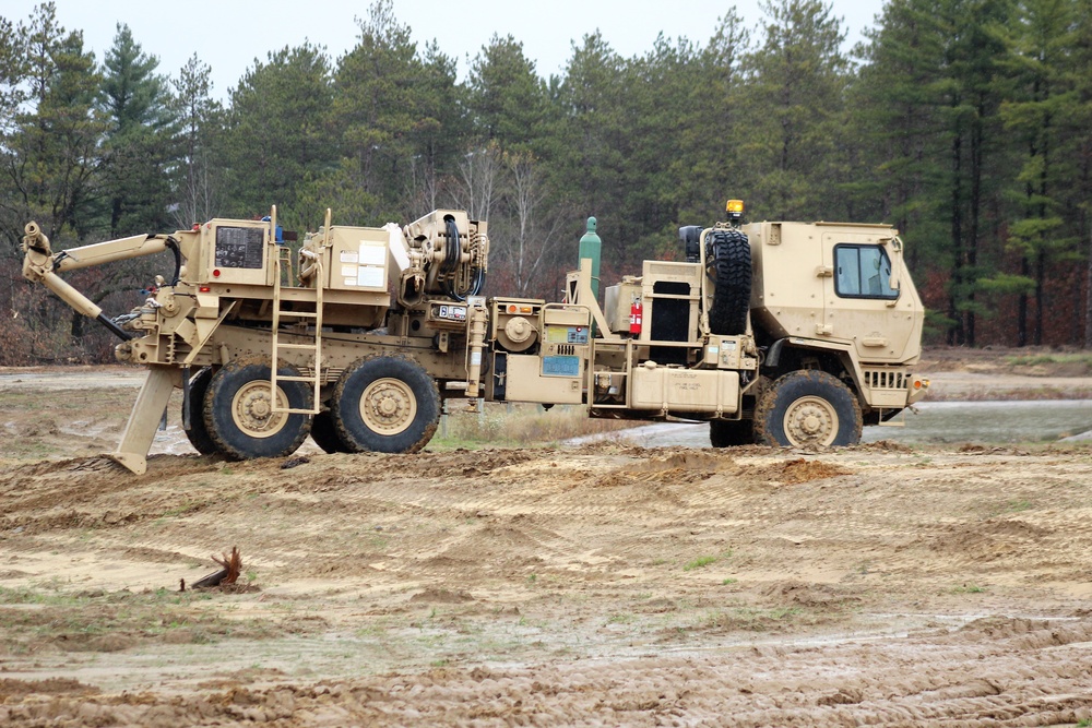 Fort McCoy RTS-Maintenance holds first vehicle recovery operations course for fiscal year 2021