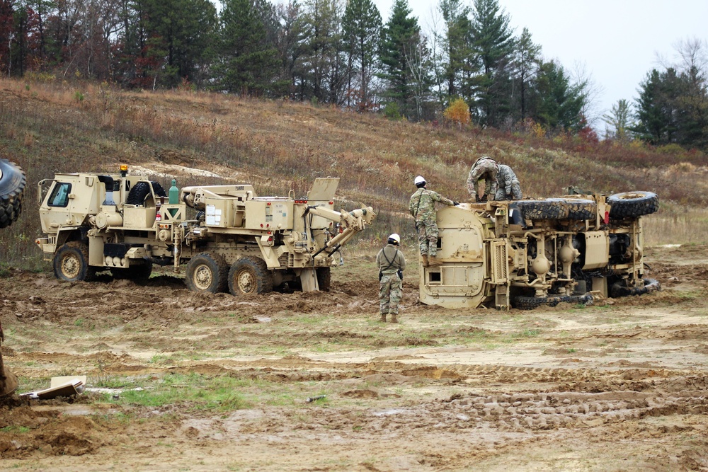 Fort McCoy RTS-Maintenance holds first vehicle recovery operations course for fiscal year 2021