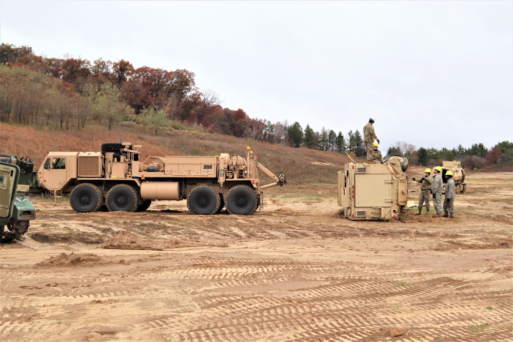 Fort McCoy RTS-Maintenance holds first vehicle recovery operations course for fiscal year 2021