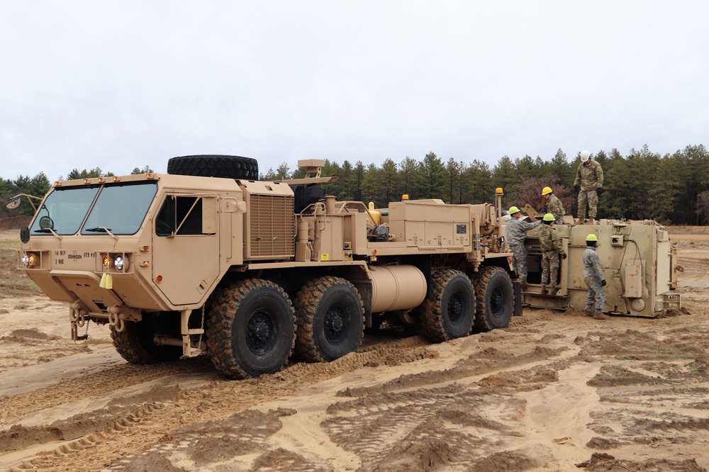 Fort McCoy RTS-Maintenance holds first vehicle recovery operations course for fiscal year 2021