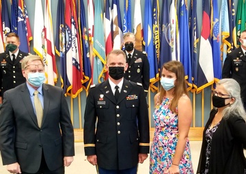 At a Glance: What It Takes to Become a Warrant Officer in the Army Reserve