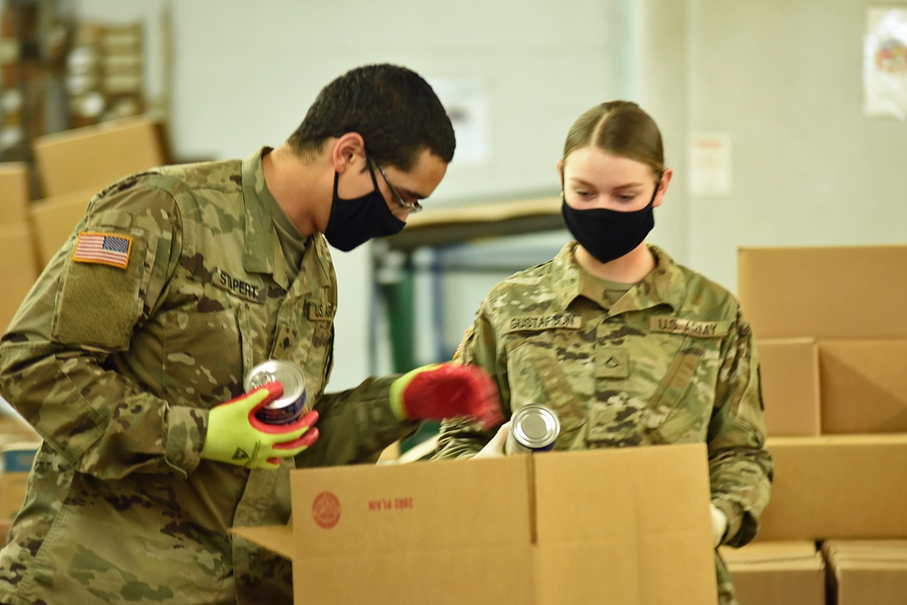 Michigan’s Task Force Spartan work with Gleaners of Pontiac Food Bank