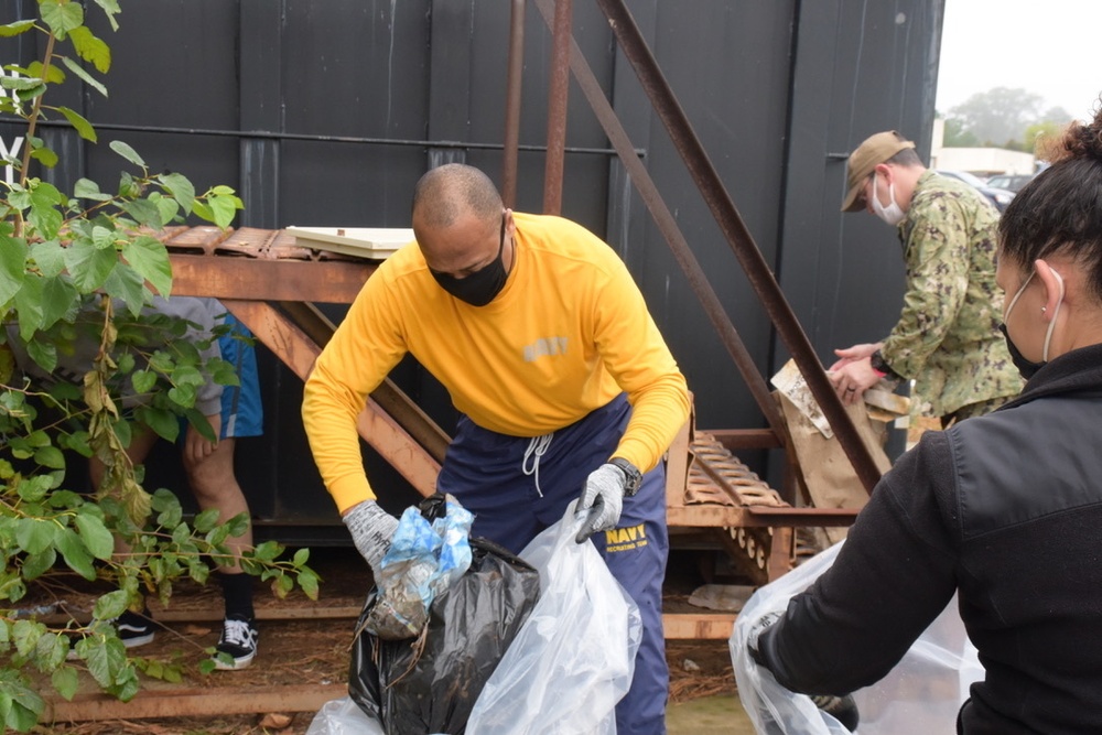 Naval Support Activity Hampton Roads participates in Clean the Base Day