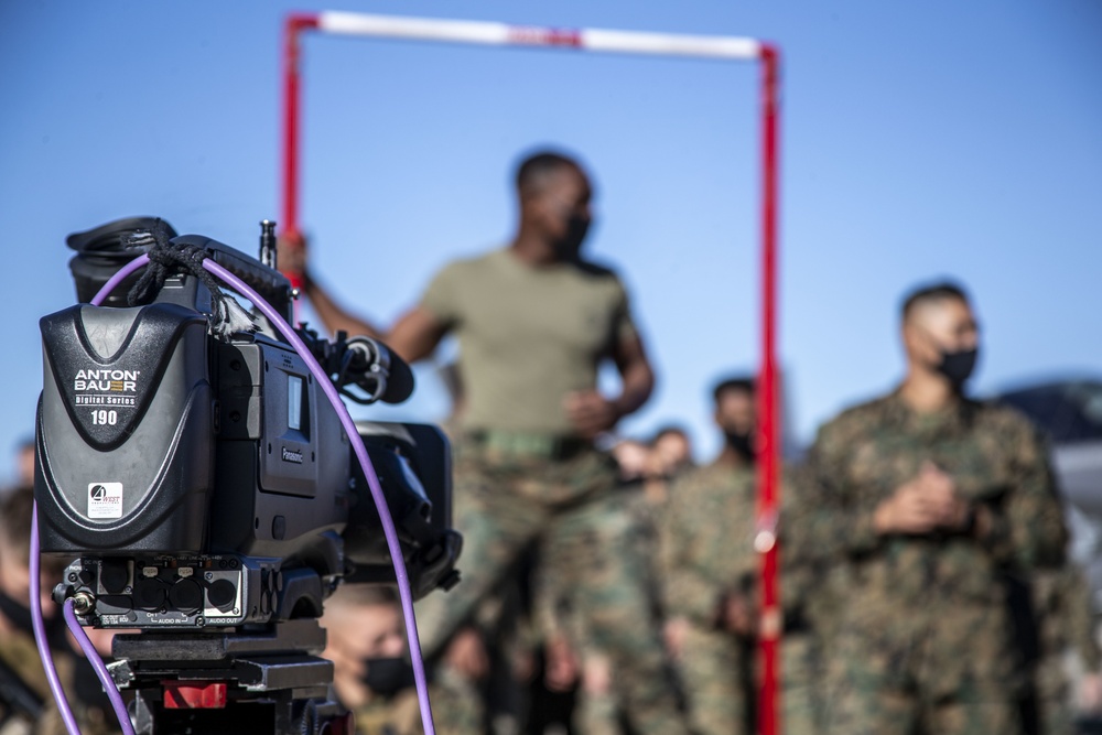 Camp Pendleton Marines complete 1,775 pull ups live on ESPN