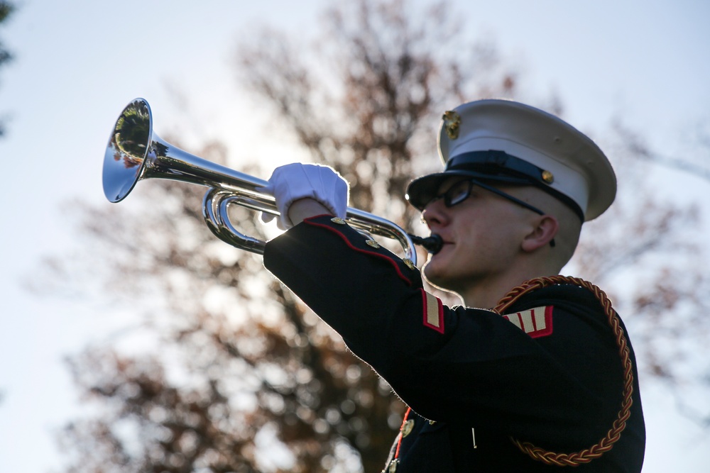 Barracks Marines conduct Wreath Laying Ceremony