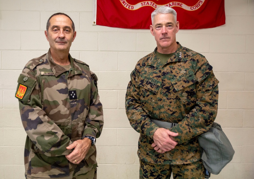 II MEF commanding general meets French Land Forces commander