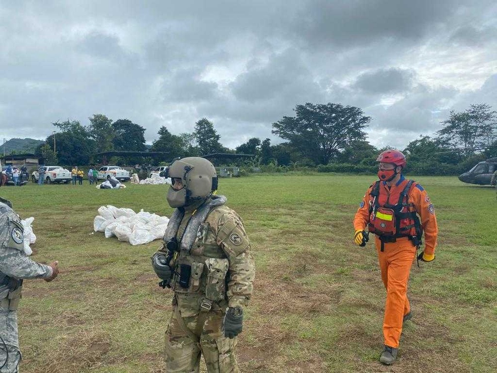 U.S. Army helicopter crew transports aid in Panama