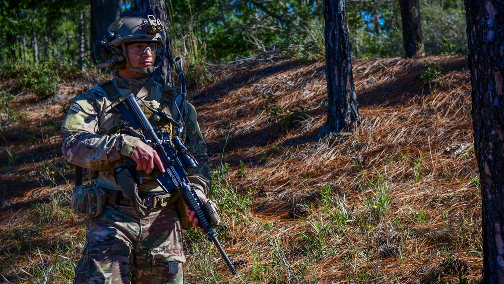 Hurlburt Field’s EOD and DAGRE conduct full training exercise